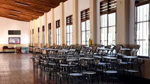 Crisis en la Educación Colombiana: Cierre de Colegios por Falta de Estudiantes